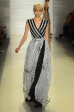 at NY fashion week on 10th Sept 2012 (39).JPG